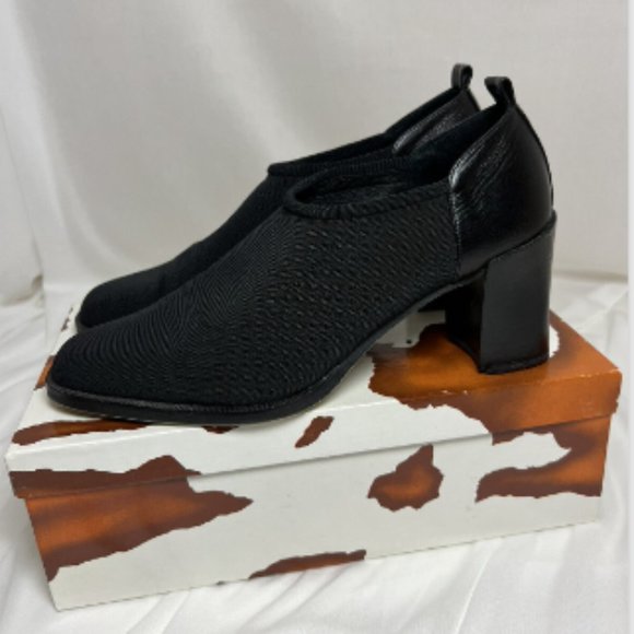 Donald J Pliner Womens Black Stretch Mesh Leather Chunky Heels Size 8.5 - Picture 1 of 10